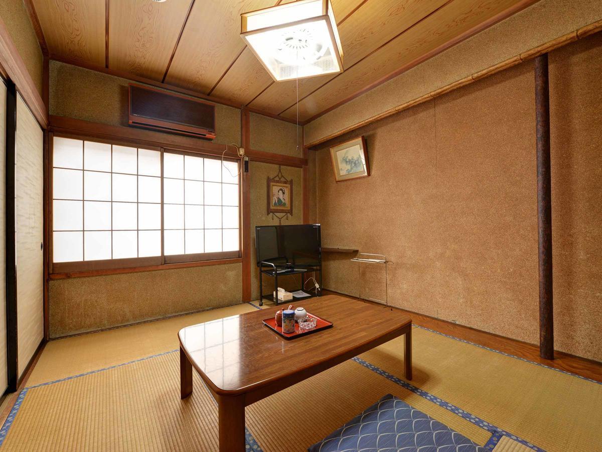 Suzukiya Ryokan Hotel Daigo Bagian luar foto